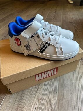 Adidas Marvel White & Blue Spider-Man Kids Sneakers